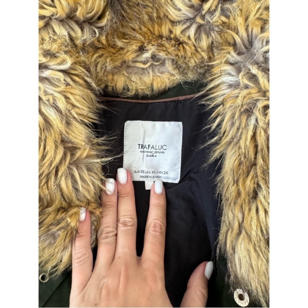 🔥 Zara Khaki Faux Fur Hooded Parka XS Winter Puffer Coat | Military Green Jacket - Picture 6 of 10